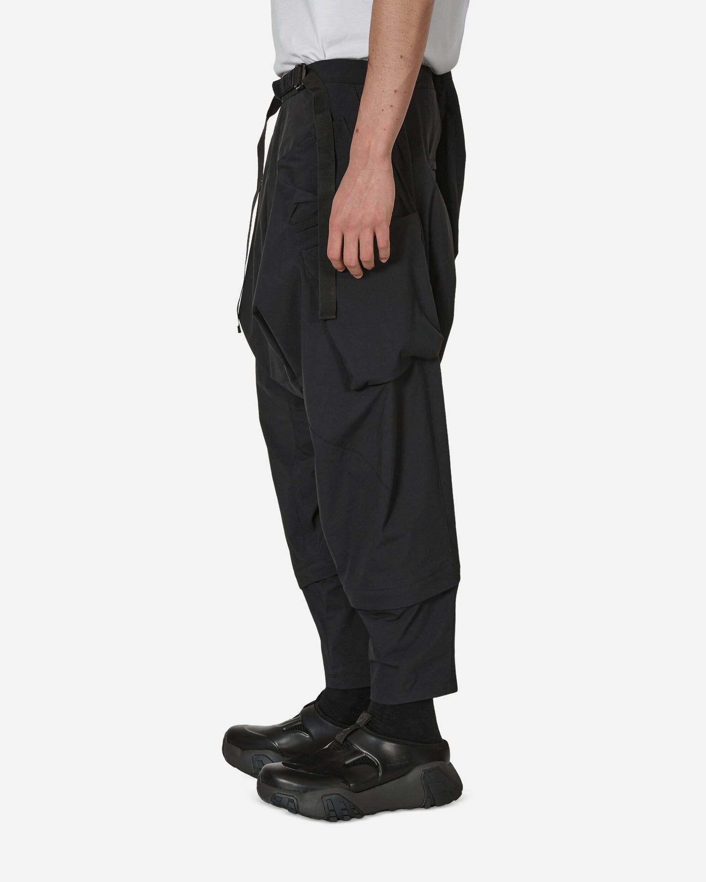 Acronym Encapsulated Nylon Articulated Cargo Pant Black Pants Cargo P30A-E 1