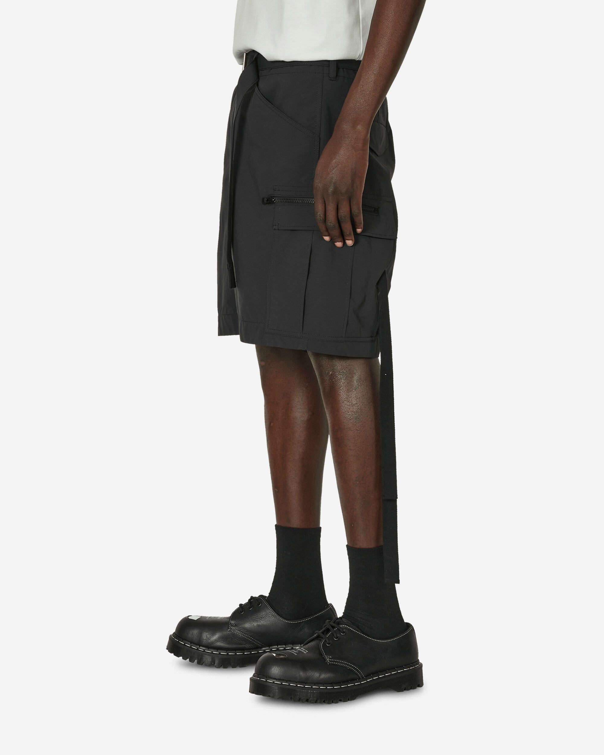 sacai Matte Taffeta Shorts Black Shorts Cargo Short 24-03361M 001